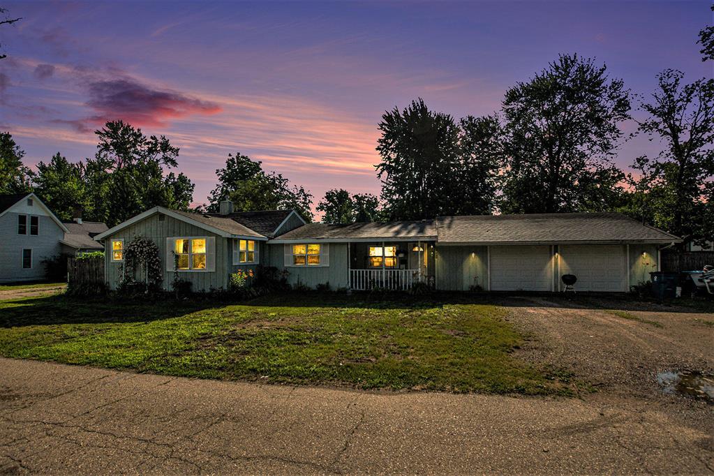 1021 First Street , Bangor, Michigan image 1