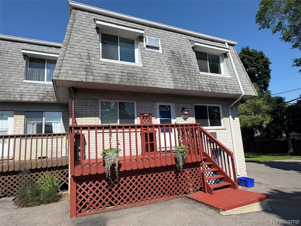 152 Ladd Road  #1, Walled Lake, Michigan image 1