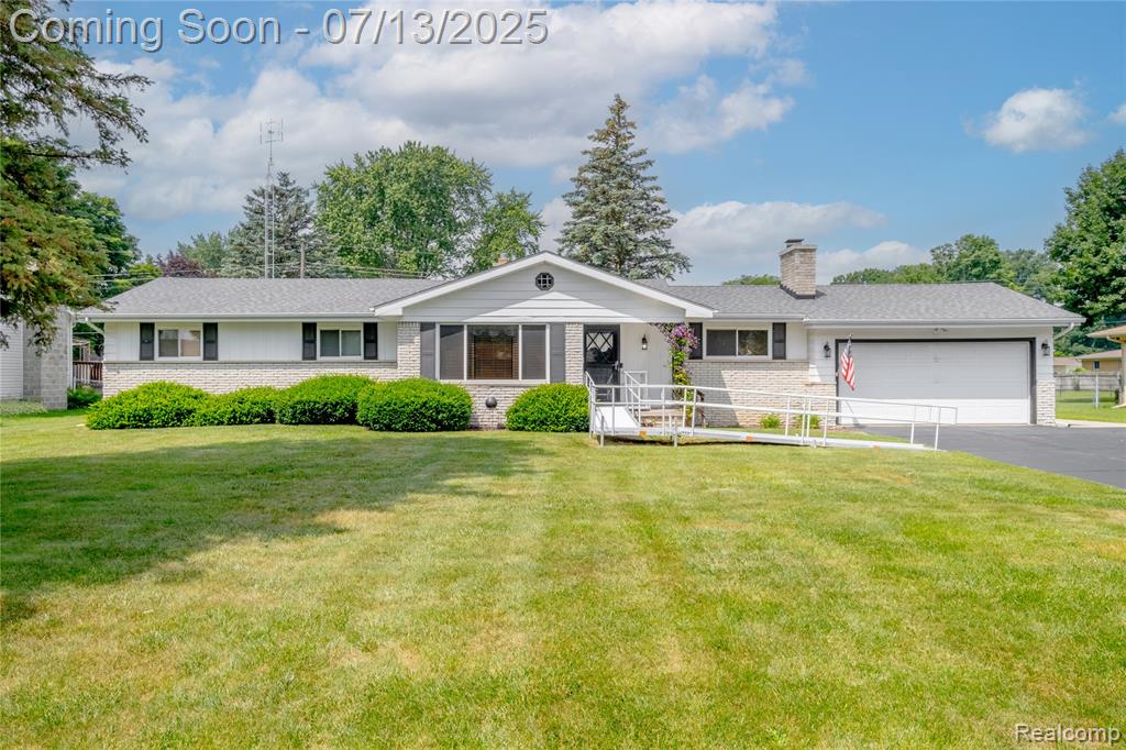 2195 Briar Lane , Burton, Michigan image 1