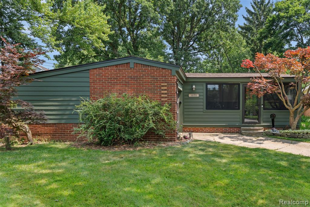 1072 Brooklawn Court , Troy, Michigan image 1