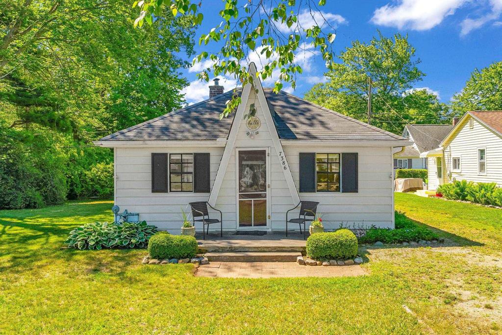 7386 Willow Road , Lexington, Michigan image 1