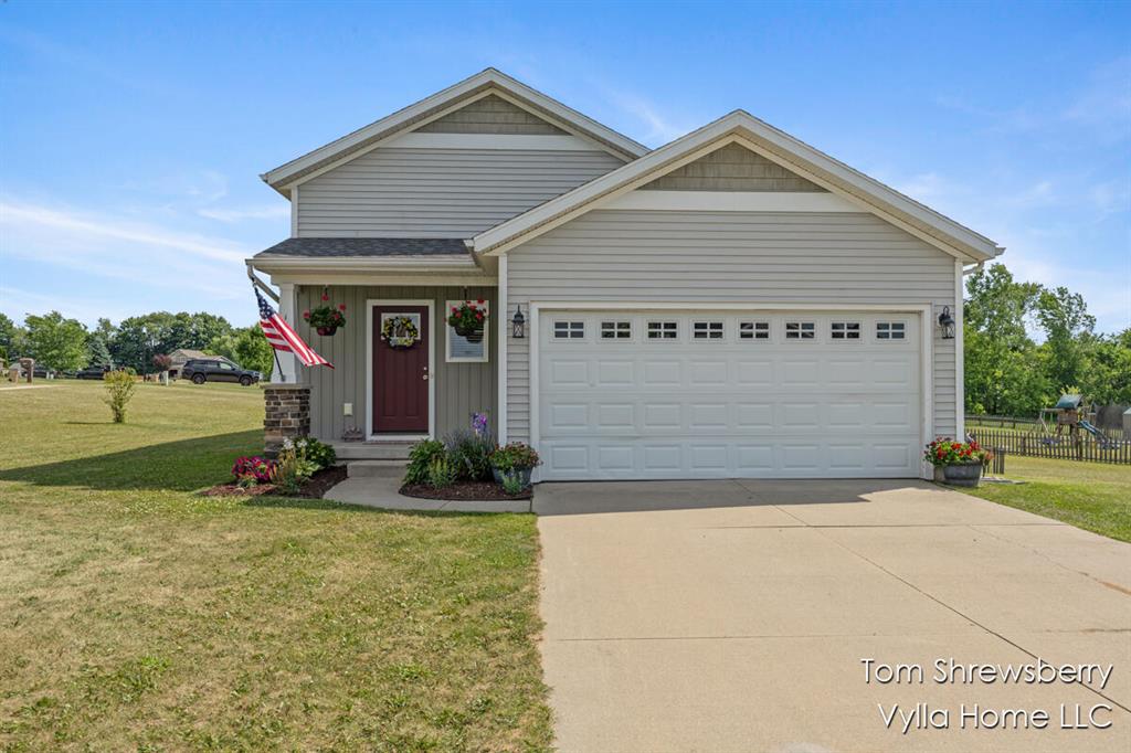 1698 Trent Ridge Court Ne, Cedar Springs, Michigan image 1
