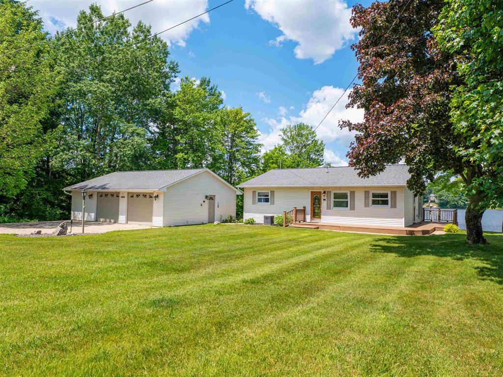 11015 E 44 Road , Cadillac, Michigan image 1