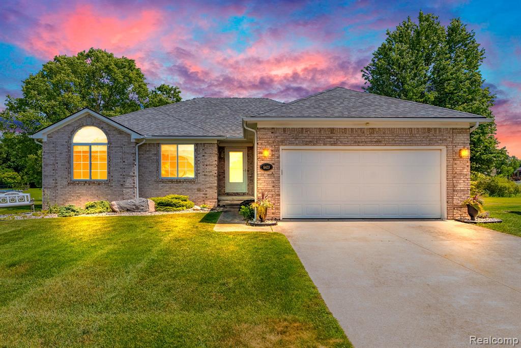 8419 Forest Glen Drive , Grand Blanc, Michigan image 1