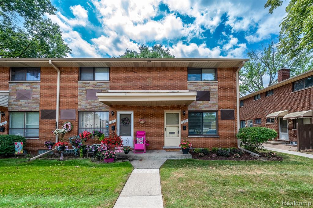 29225 Tessmer Court , Madison Heights, Michigan image 1