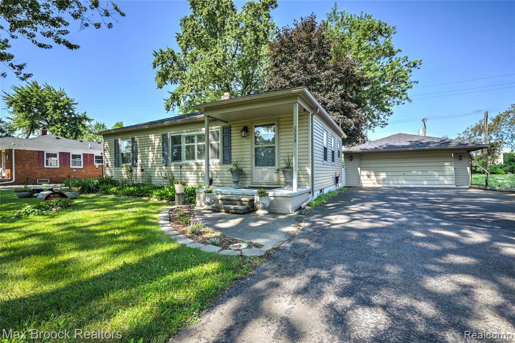 2233 Kohler Street , Waterford, Michigan image 1