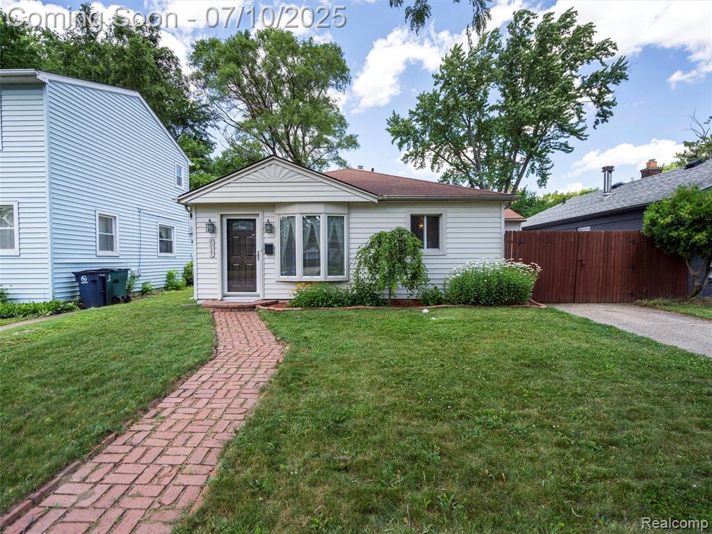 2027 Dallas Avenue , Royal Oak, Michigan image 1