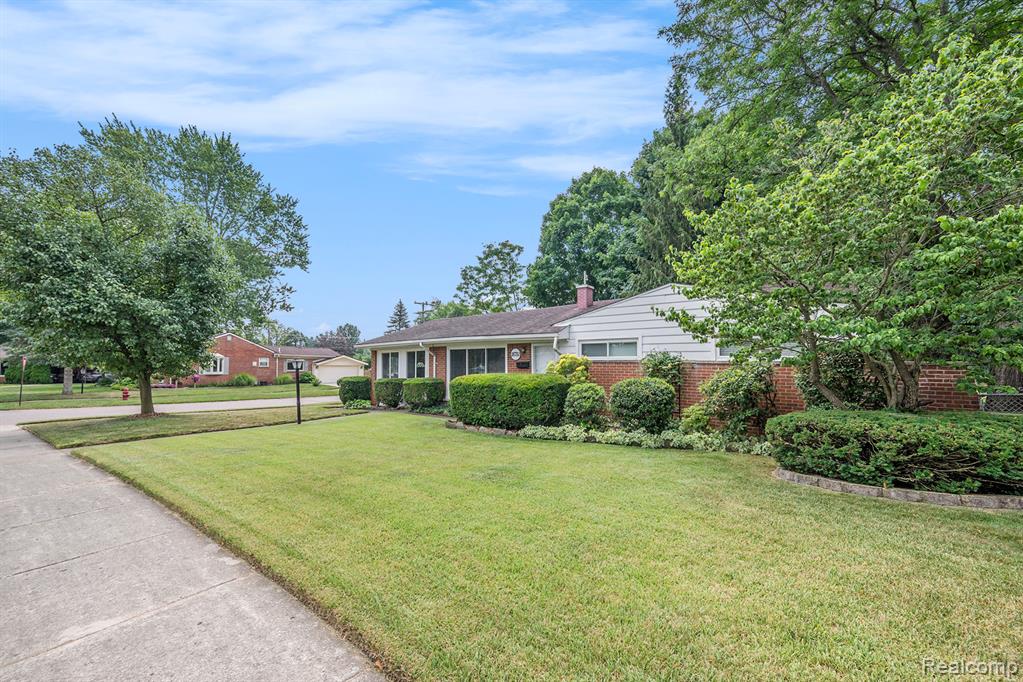 18751 Norwich Road , Livonia, Michigan image 1