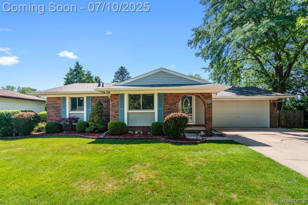 39957 Rita Drive , Clinton Township, Michigan image 1