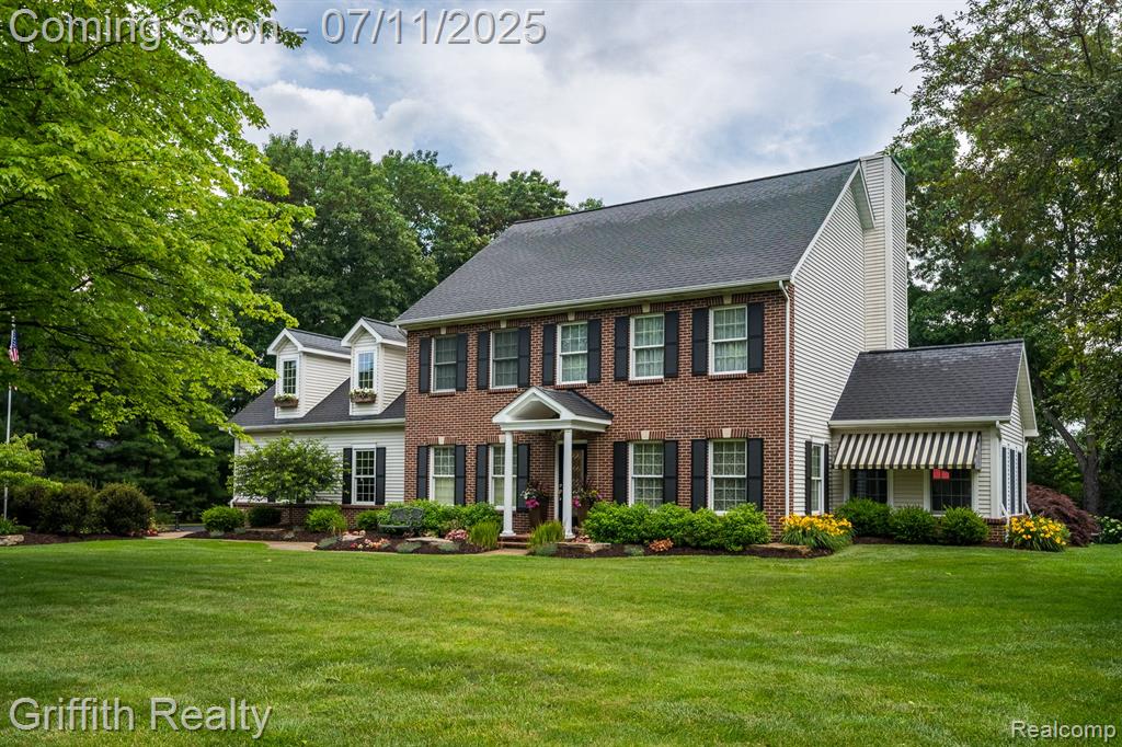 7668 Hunters Pointe  , Brighton, Michigan image 1