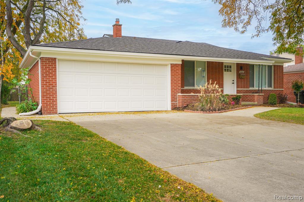 34067 Chatsworth Drive , Sterling Heights, Michigan image 1