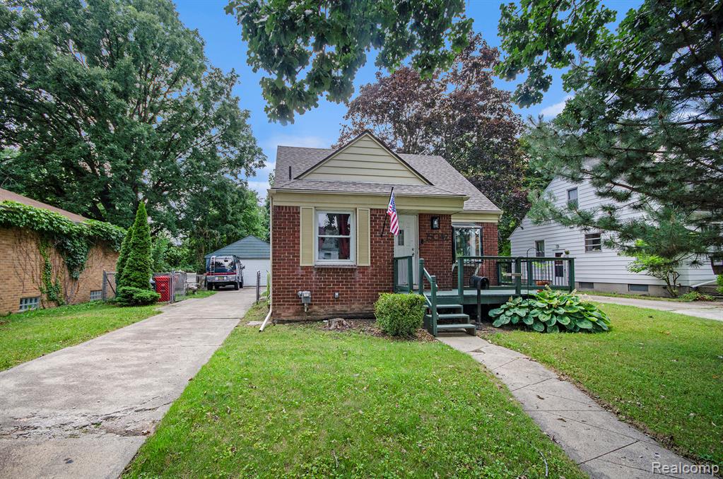 15042 Charles R Avenue , Eastpointe, Michigan image 1