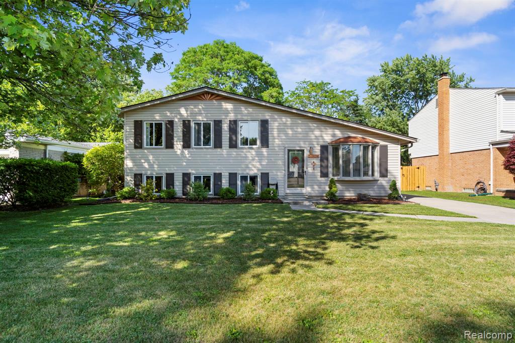 50474 Jim Drive , Chesterfield, Michigan image 1