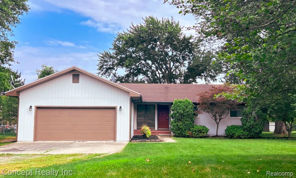 9679 Blauvelt Drive , Grosse Ile, Michigan image 1