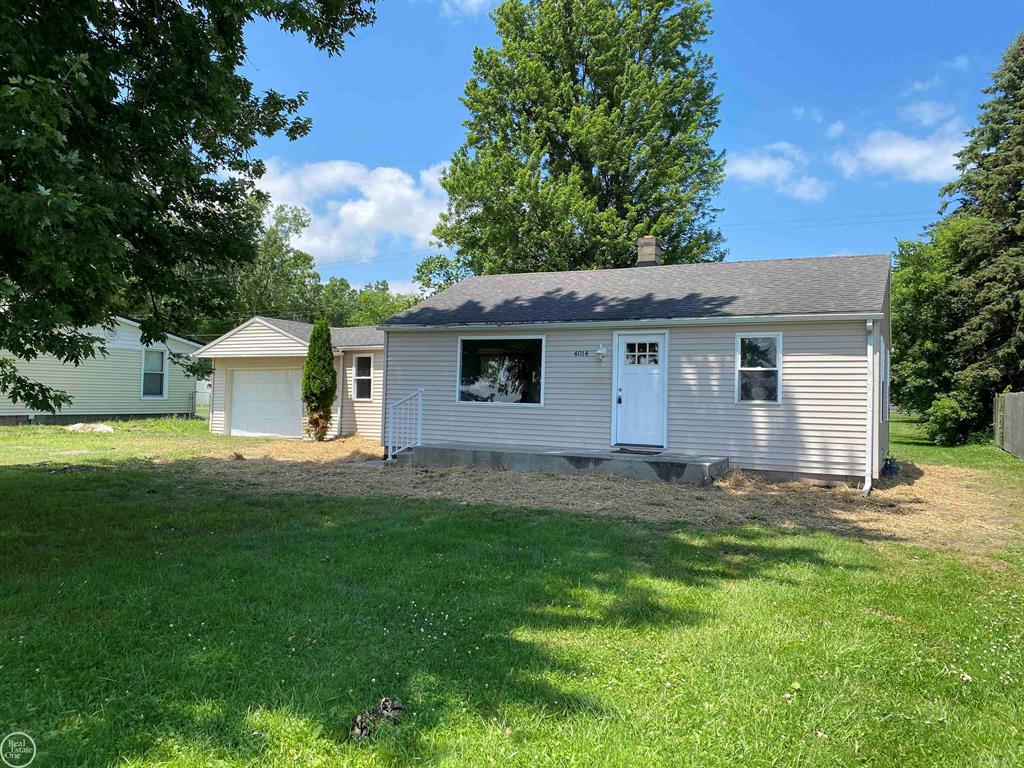 4014 Keewahdin Road , Fort Gratiot, Michigan image 1