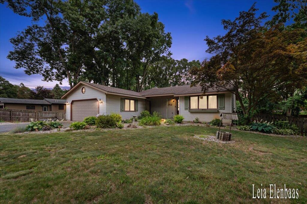 4712 Shank Street Ne, Rockford, Michigan image 1