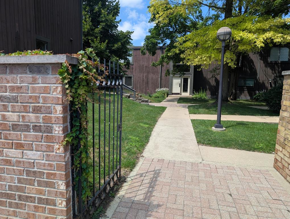 149 Selkirk Court  #A, Kalamazoo, Michigan image 1
