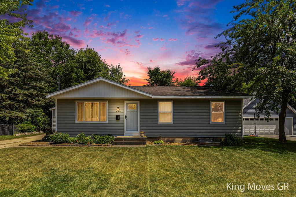 156 Gaylord Drive , Rockford, Michigan image 1