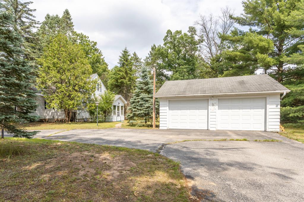 425 6th Street , Baldwin, Michigan image 1