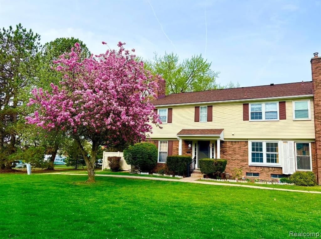 20806 W Glen Haven Circle , Northville, Michigan image 1