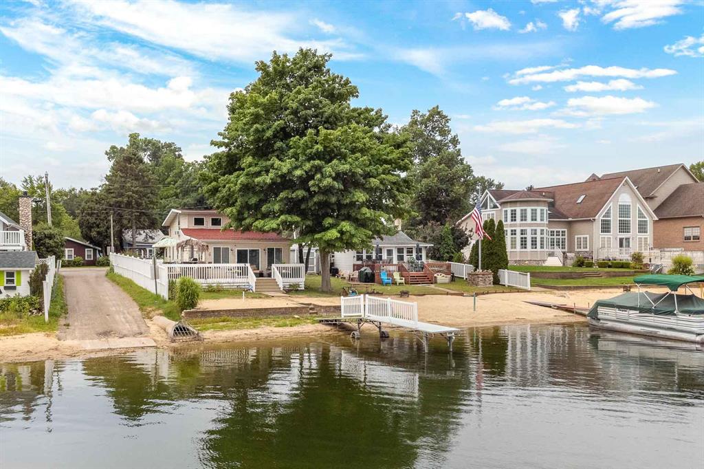 2587 Lake Shore Drive , Niles, Michigan image 1
