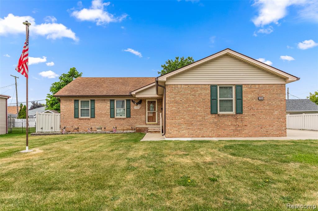 17054 Matthews Street , Riverview, Michigan image 1