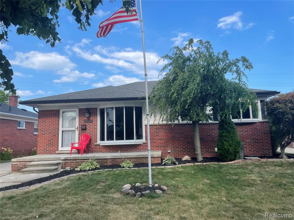 25506 San Rosa Drive , St. Clair Shores, Michigan image 1