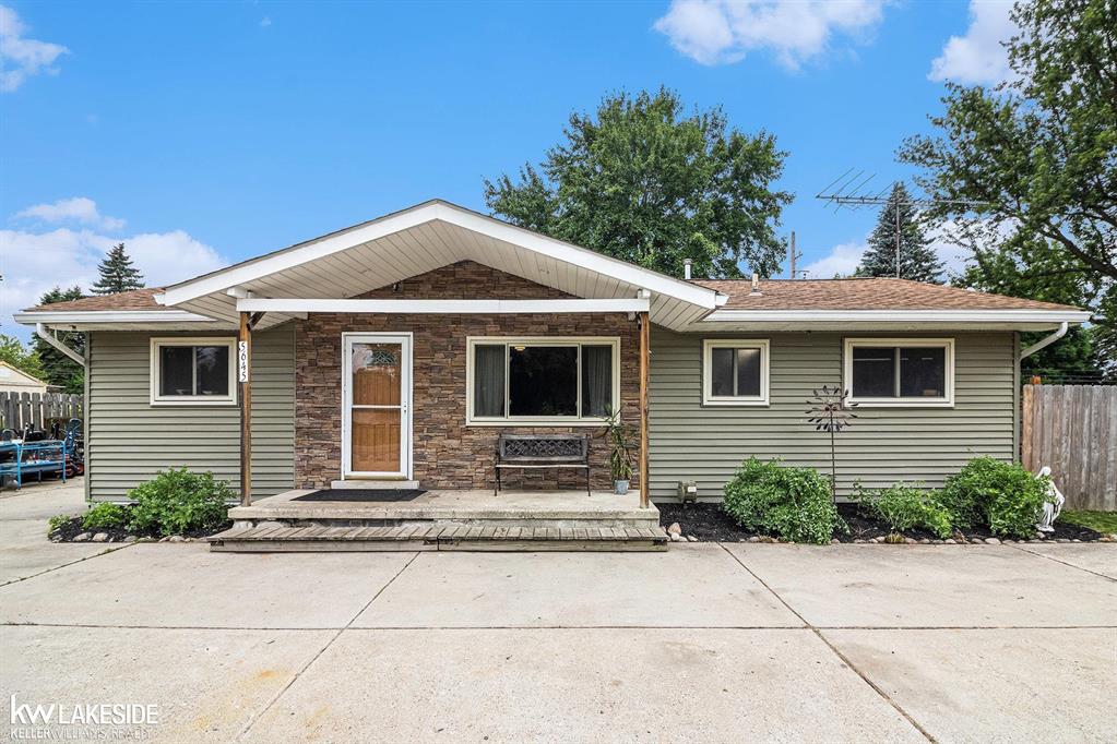 5645 Dvorak Street , Clarkston, Michigan image 1