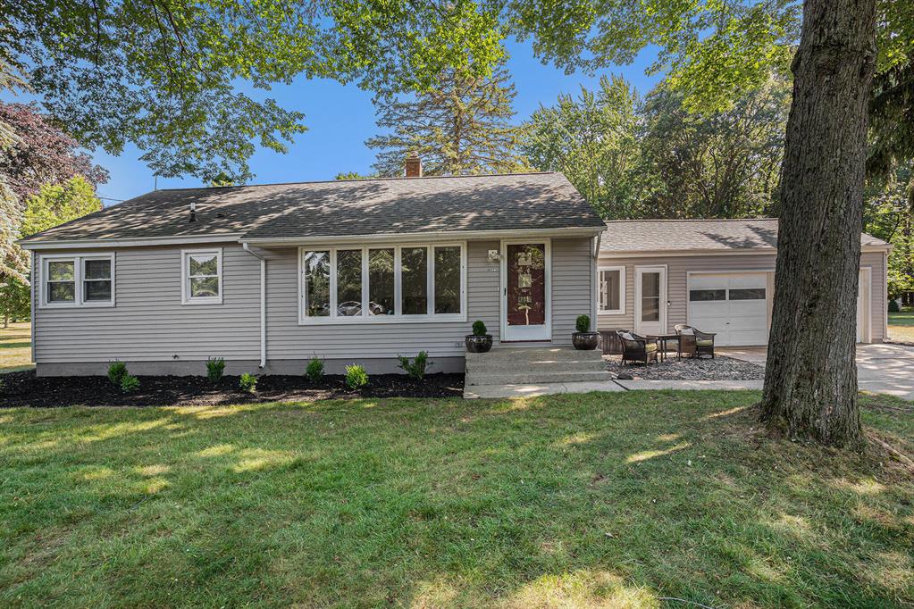 1239 Ione Avenue , Norton Shores, Michigan image 1
