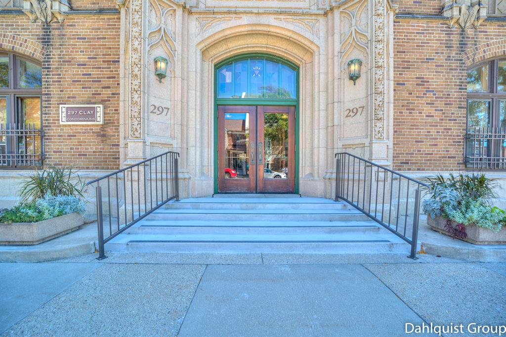 297 W Clay Avenue  #208, Muskegon, Michigan image 1