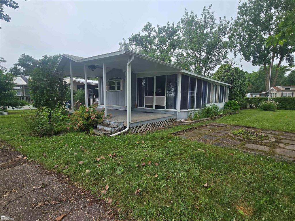 10001 E Goodall Road , Durand, Michigan image 1