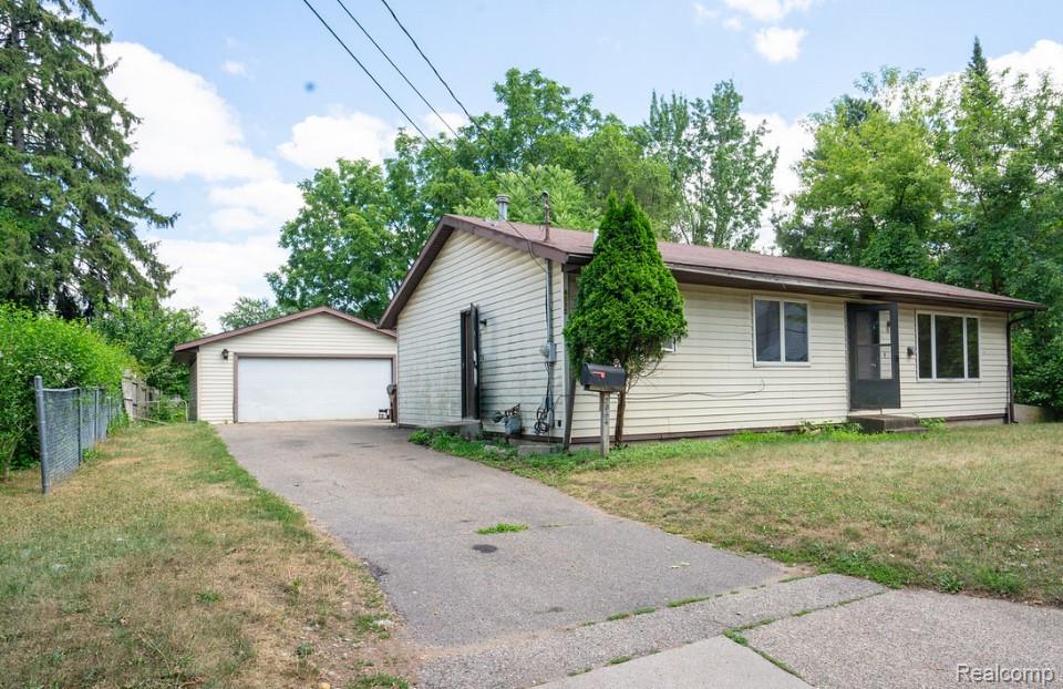 2064 Roos Avenue Sw, Wyoming, Michigan image 1
