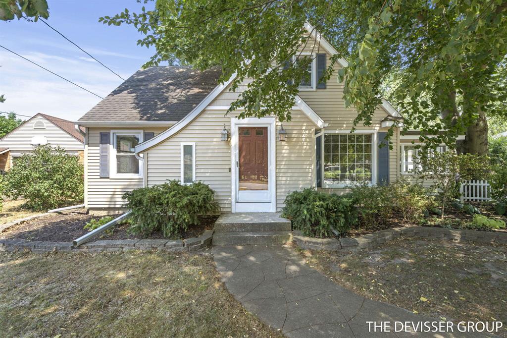 817 Central Avenue , Holland, Michigan image 1