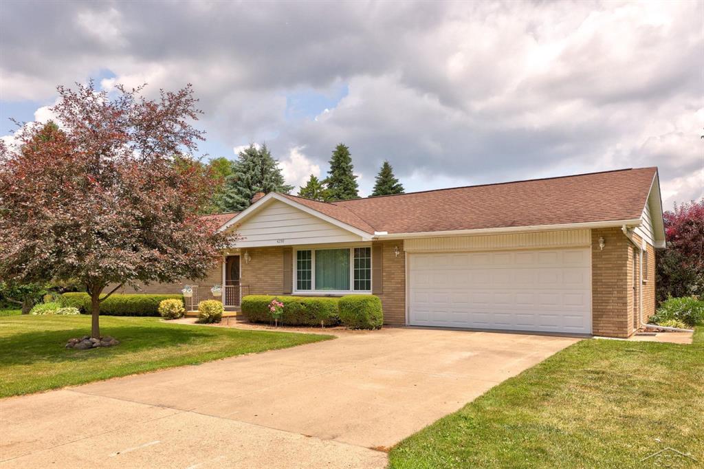 4290 N Portsmouth Road , Saginaw, Michigan image 1