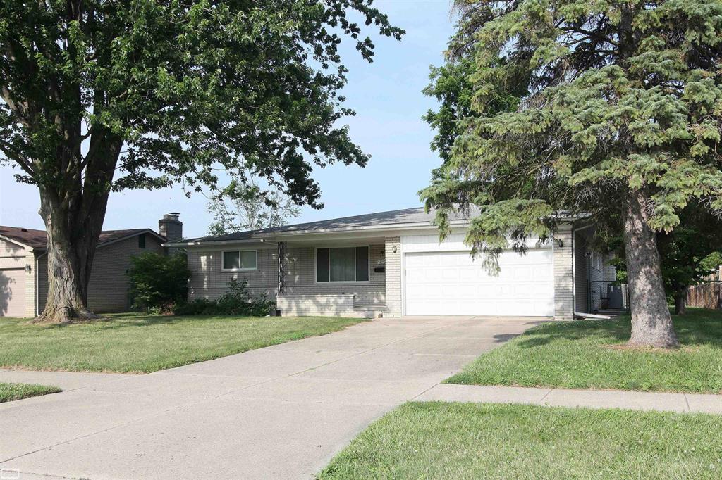 38108 Charwood Drive , Sterling Heights, Michigan image 1