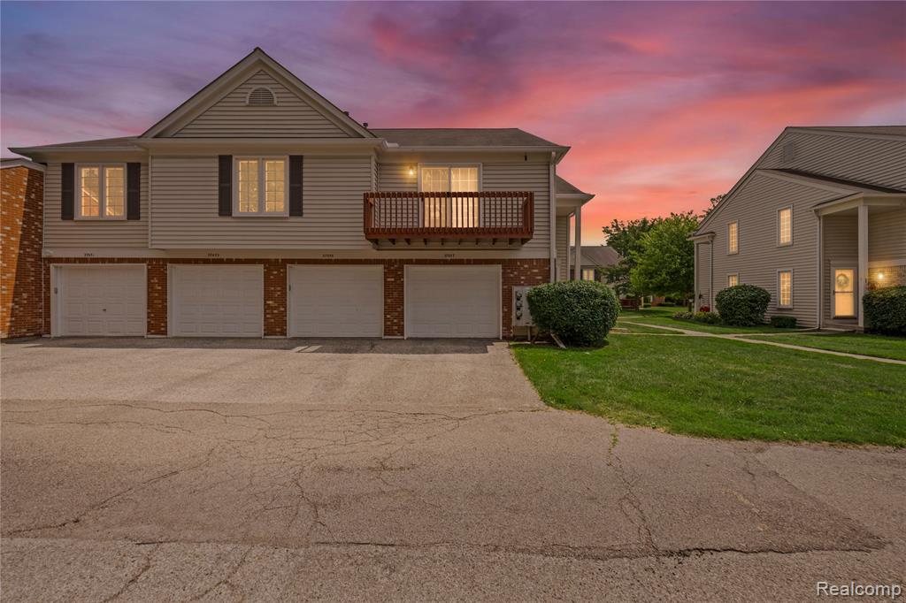 37457 Stonegate Circle , Macomb, Michigan image 1