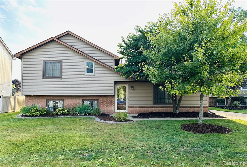 441 N Willard Road , Canton, Michigan image 1