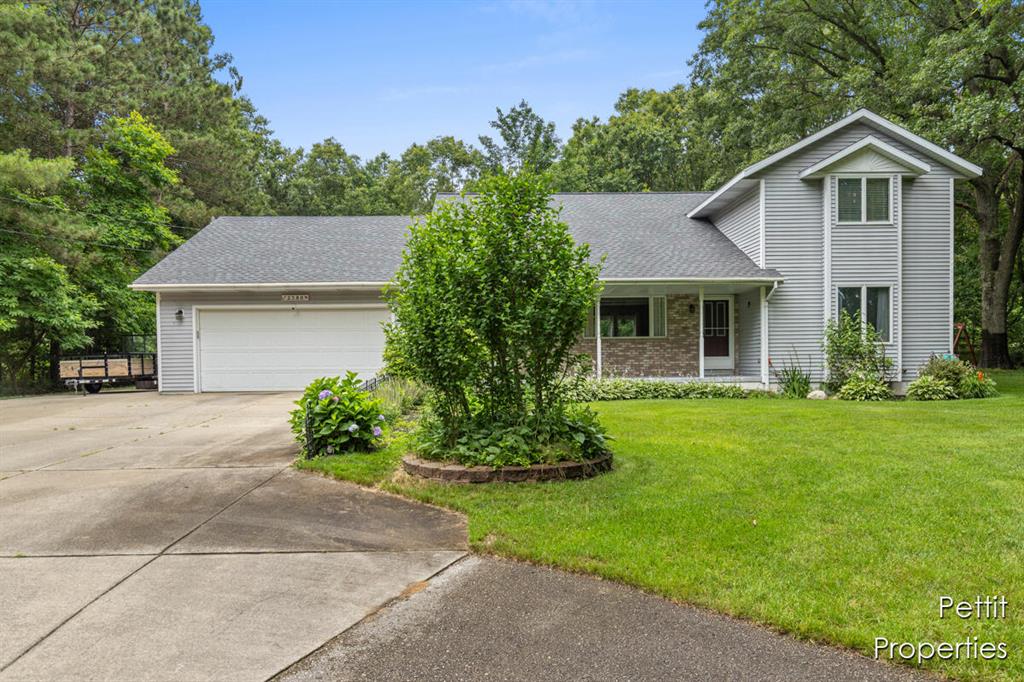 2580 Lakewood Road , Whitehall, Michigan image 1