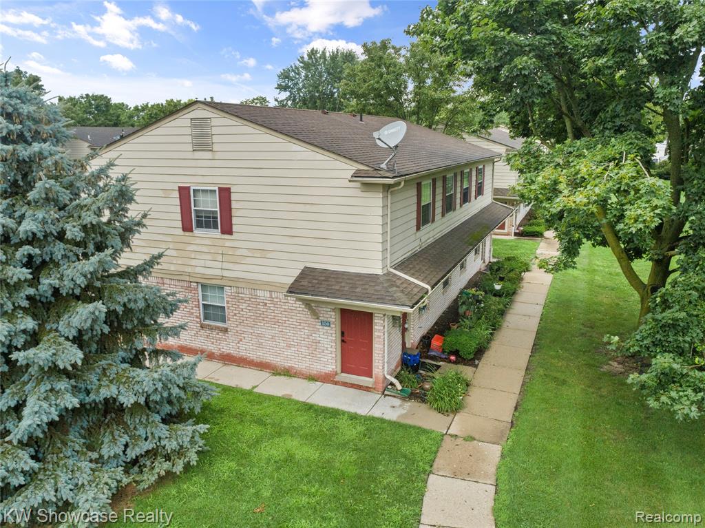 150 Princeton Drive  #22, South Lyon, Michigan image 1