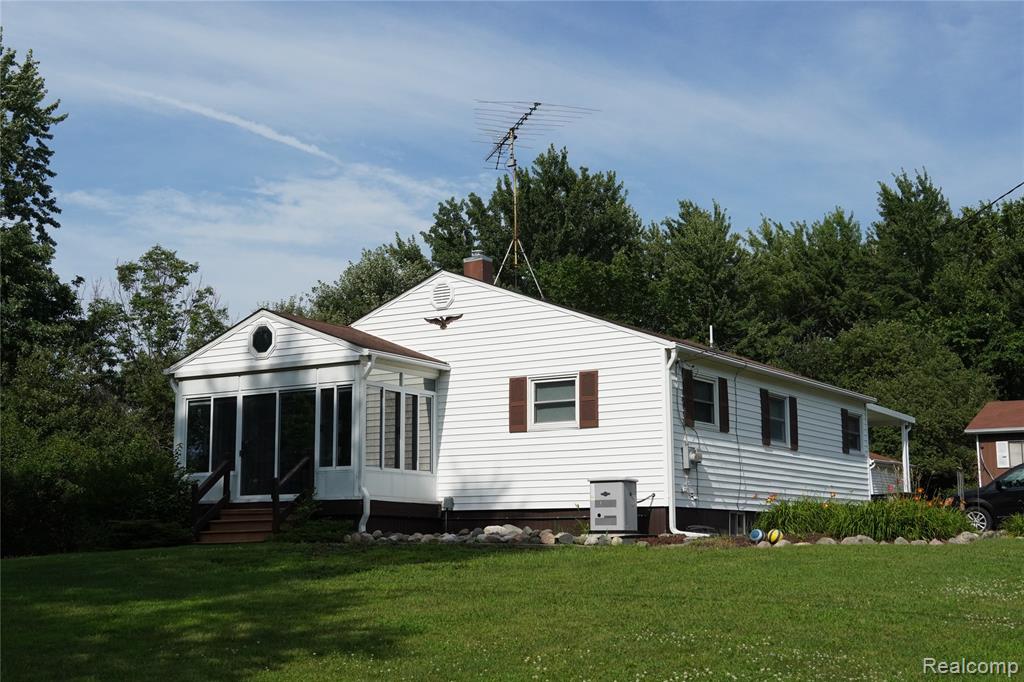 1295 Hadley Road , Lapeer, Michigan image 1