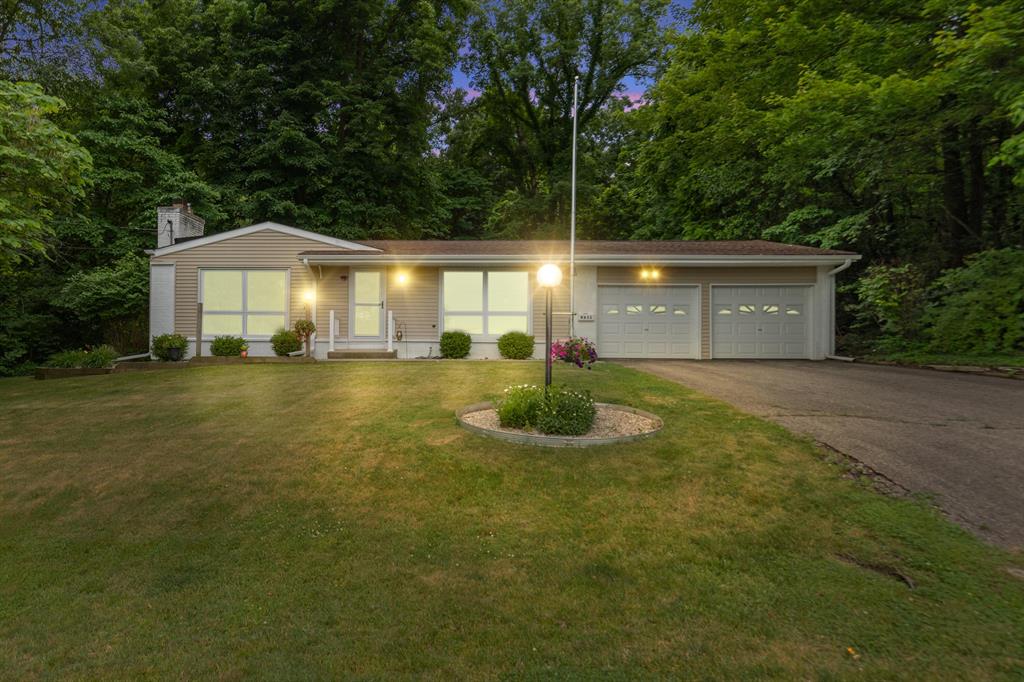 180 S Lake Doster Drive , Plainwell, Michigan image 1