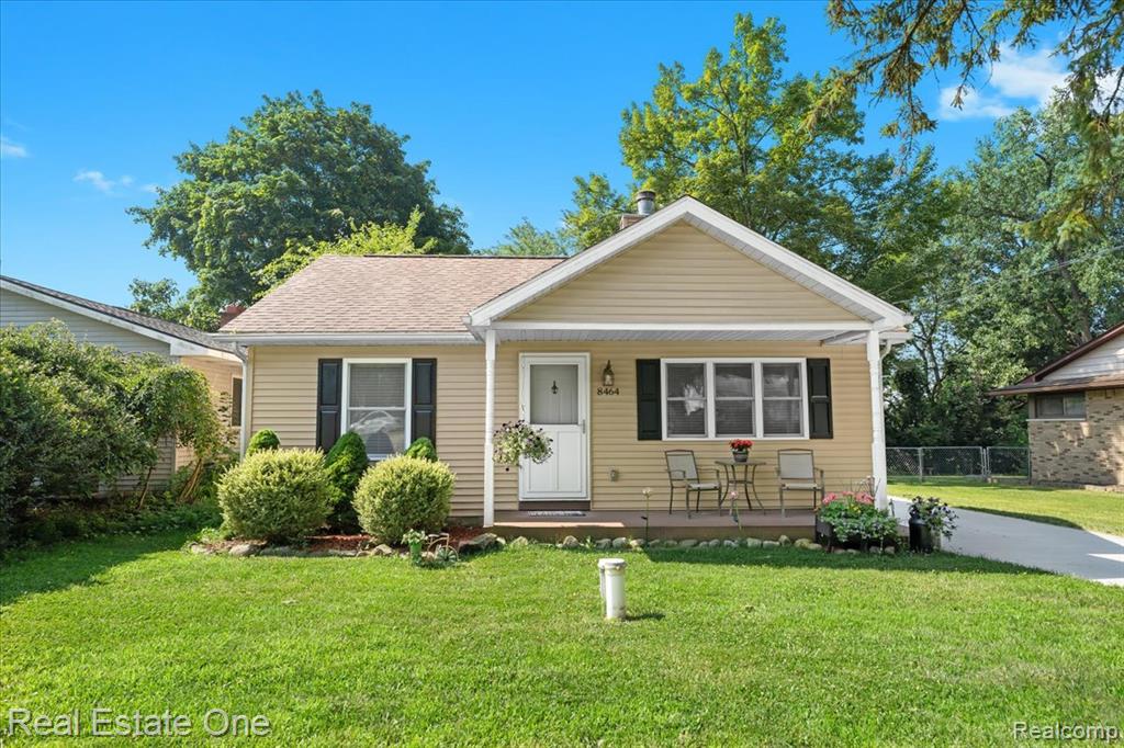 8464 Carols Drive , Brighton, Michigan image 1