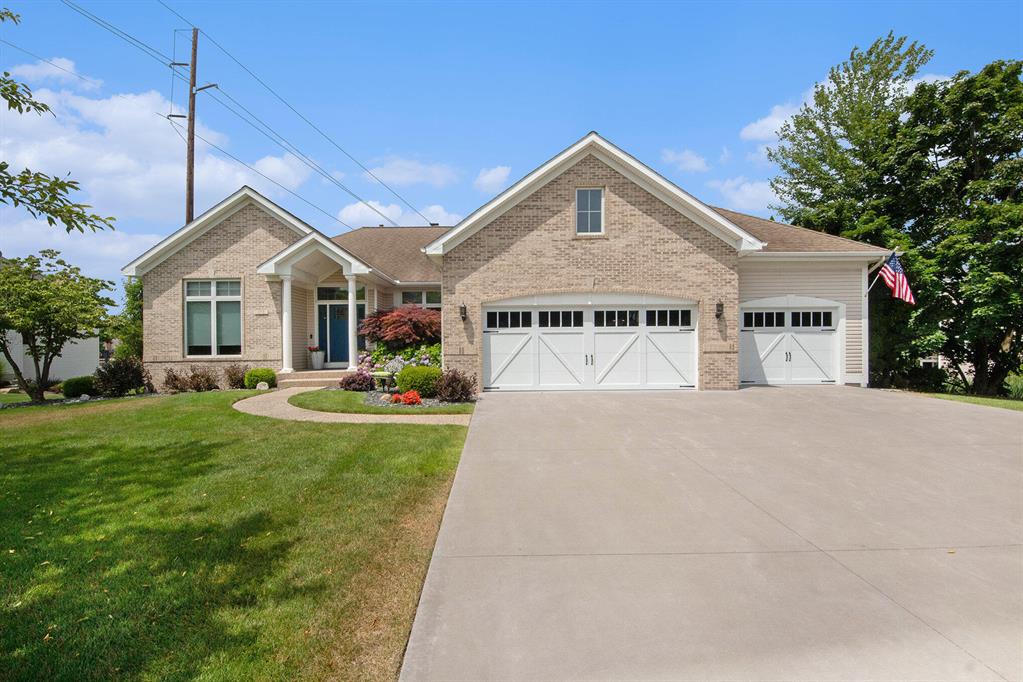 172 Bay Meadows Drive , Holland, Michigan image 1