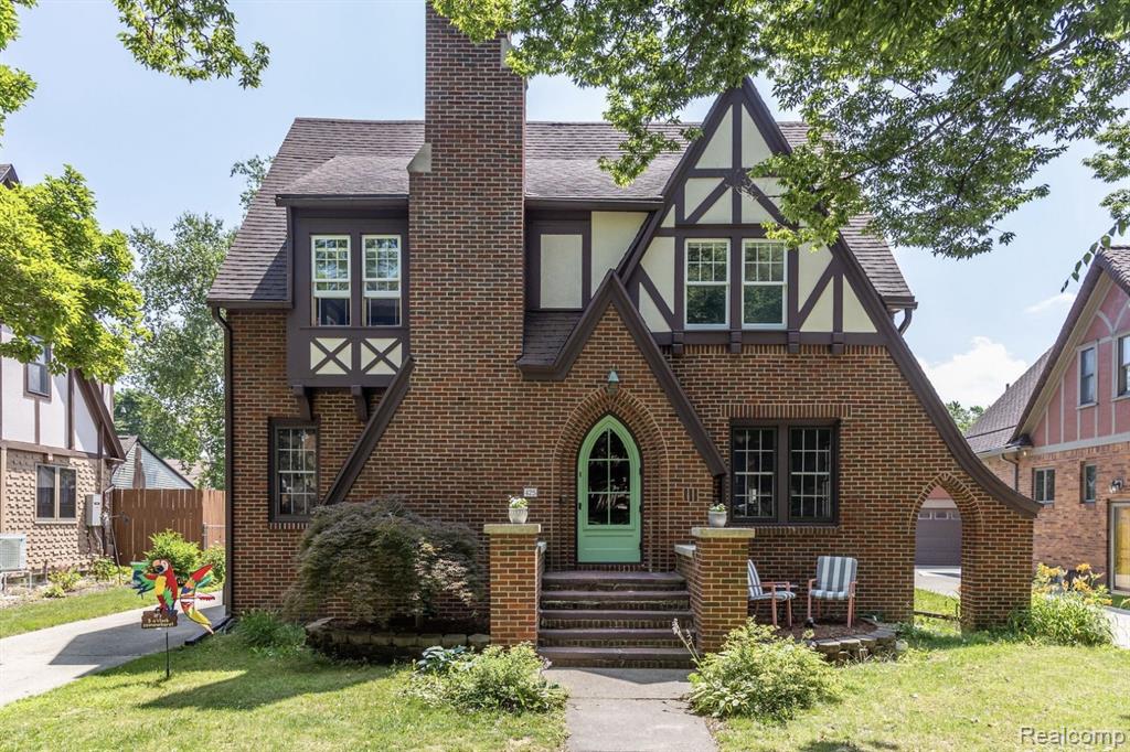 425 Everett Drive , Lansing, Michigan image 1