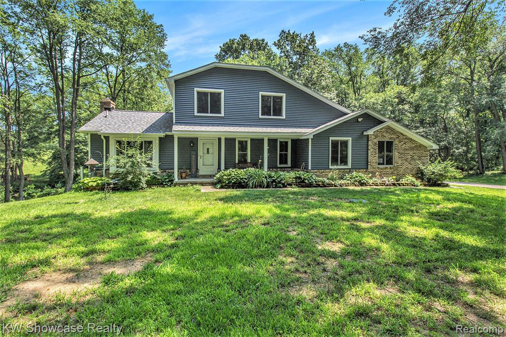 3501 White Oaks Drive , Highland, Michigan image 1