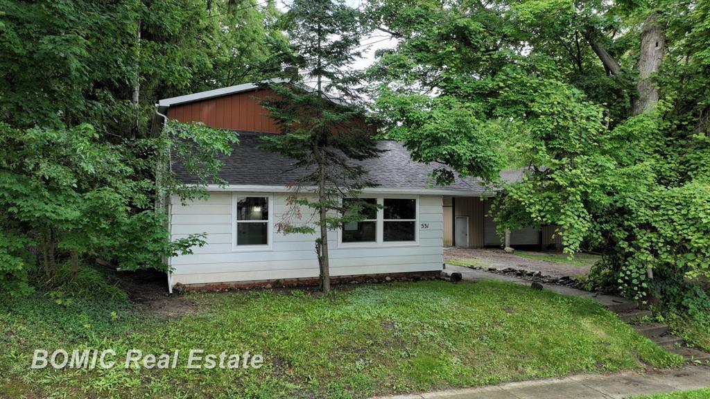 531 W Vienna Street , Clio, Michigan image 1