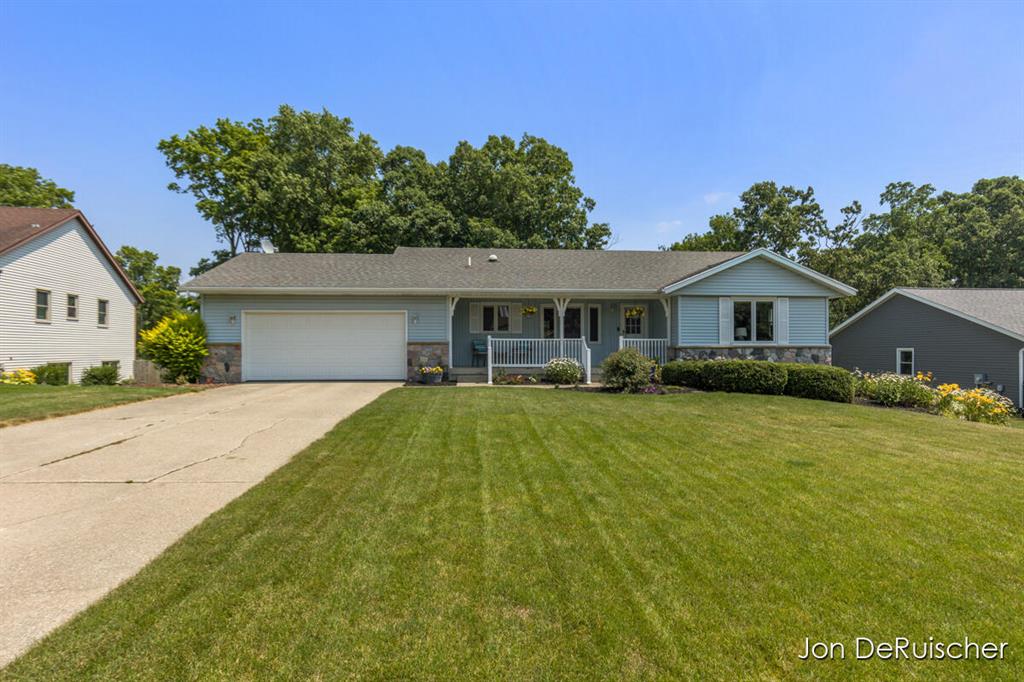 6738 City View Drive , Hudsonville, Michigan image 1