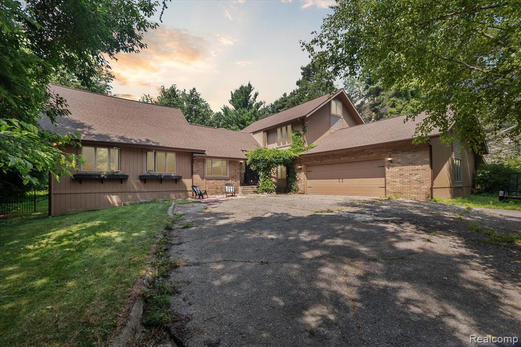 12156 Forest Meadow Drive , Perry, Michigan image 1