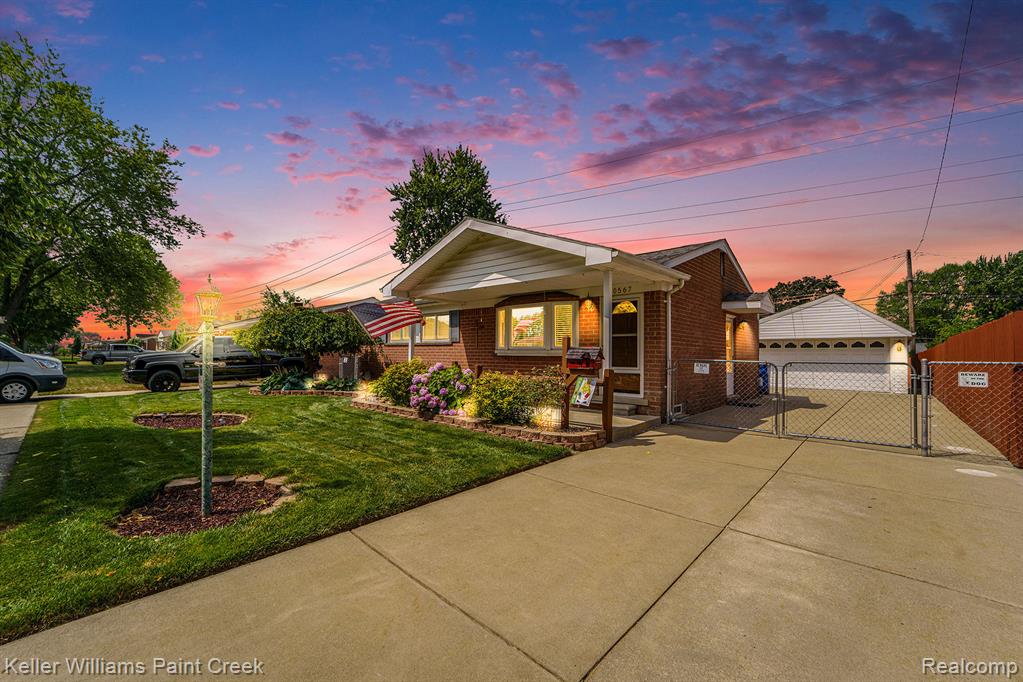30567 Flanders Avenue , Warren, Michigan image 1