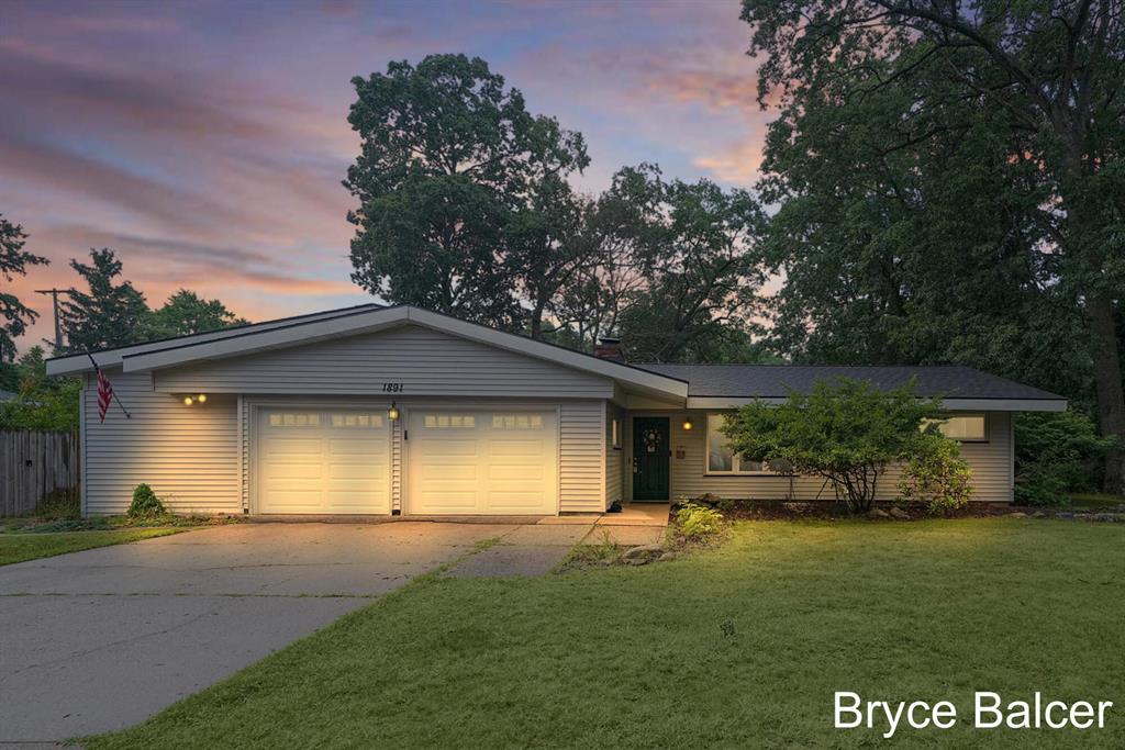 1891 Crestwood Lane , Muskegon, Michigan image 1
